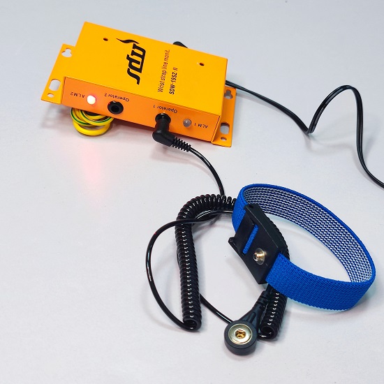 防靜電手腕帶報警器的工作原理與應(yīng)用解析